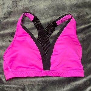 2 for 20$ Victoria Secret Sport Collection - Like new sports bra - Size M